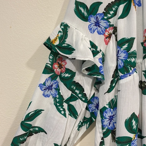 Old Navy top. XXL - Picture 4 of 8